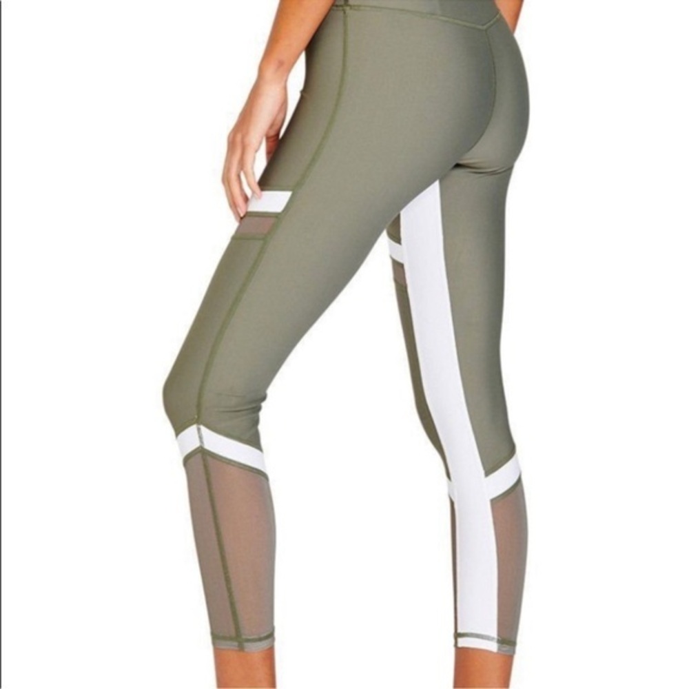 NWOT ALLFENIX GREEN AND WHITE MESH 7/8 LEGGINGS - Size Large SKU:481